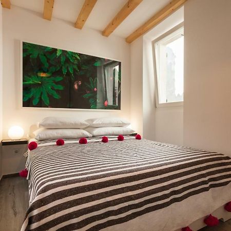 Apartments Stube 4 Ровінь Екстер'єр фото