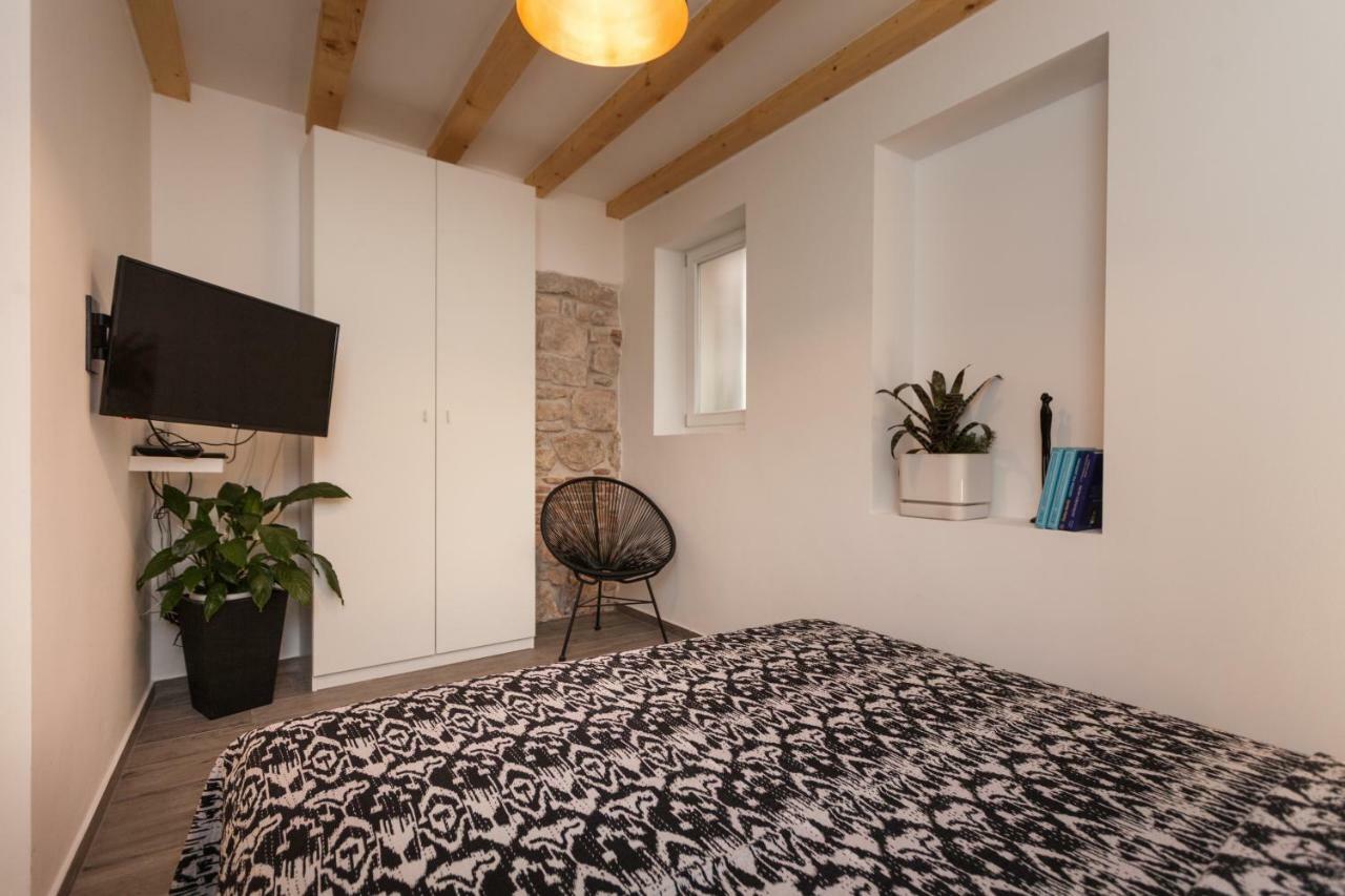 Apartments Stube 4 Ровінь Екстер'єр фото